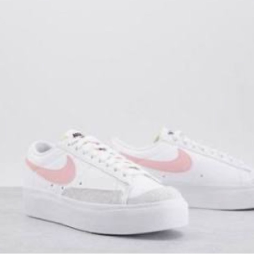Nike Blazer Low Platform 8 1/2 White and Pink New With Box